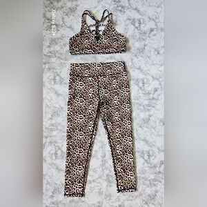 ZYIA Leopard Print Yoga/Activewear Set!